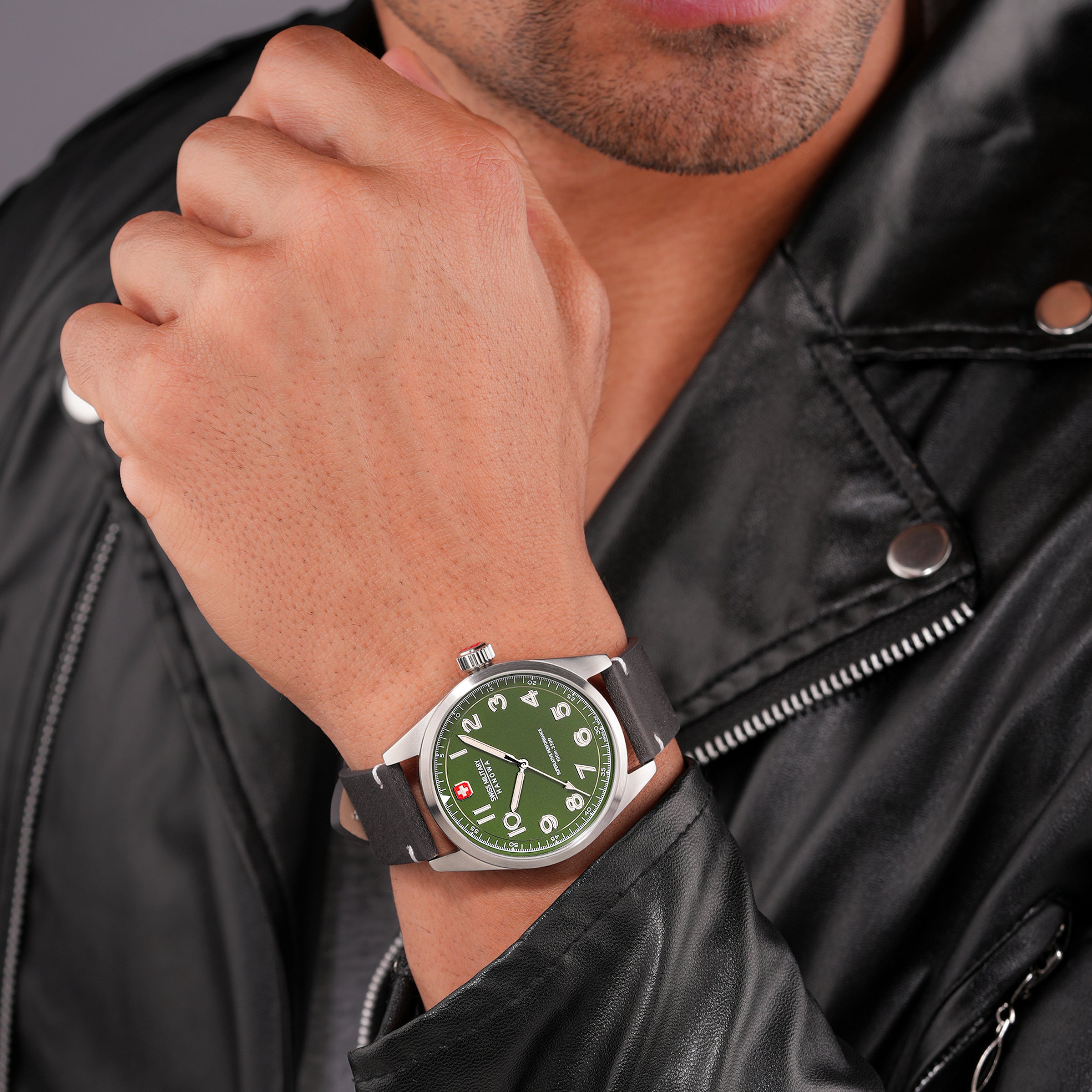 Land Falcon esfera verde