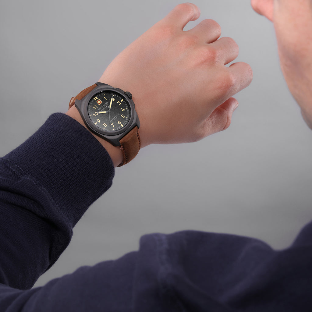 Fieldmaster Black Dial