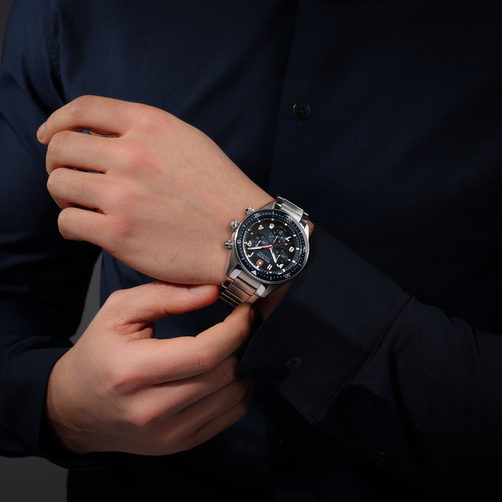 Greyhound Chrono dial azul